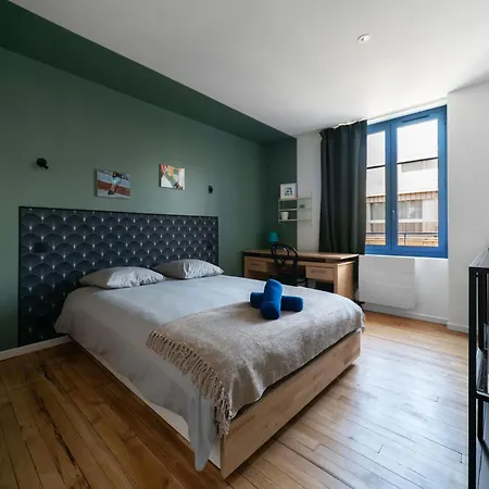 Le Petillat - Design En Centre * וישי